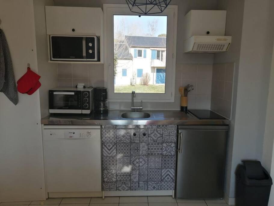 Saint-Geniez-dʼOlt Appartement Calme Et Propre Le Goelia מראה חיצוני תמונה